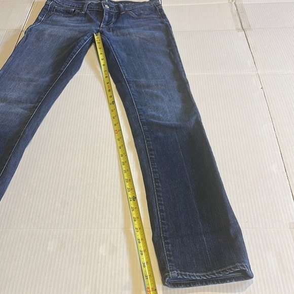 7FAM Classic Blue Denim straifht leg Jeans w multiple pockets and zipper front - Picture 2 of 11
